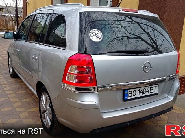 Сірий Опель Зафіра, об'ємом двигуна 1.7 л та пробігом 242 тис. км за 6700 $, фото 1 на Automoto.ua