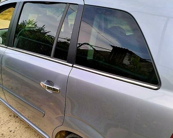 Серый Опель Зафира, объемом двигателя 1.7 л и пробегом 288 тыс. км за 6200 $, фото 8 на Automoto.ua