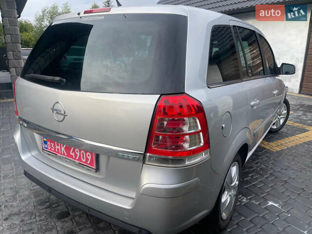 Сірий Опель Зафіра, об'ємом двигуна 1.6 л та пробігом 190 тис. км за 6800 $, фото 12 на Automoto.ua