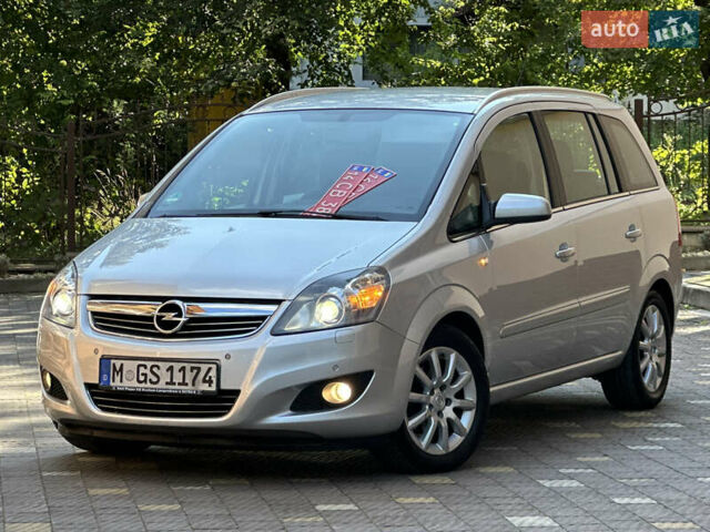 Сірий Опель Зафіра, об'ємом двигуна 1.6 л та пробігом 156 тис. км за 6899 $, фото 6 на Automoto.ua
