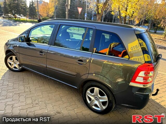 Серый Опель Зафира, объемом двигателя 1.8 л и пробегом 231 тыс. км за 7050 $, фото 4 на Automoto.ua