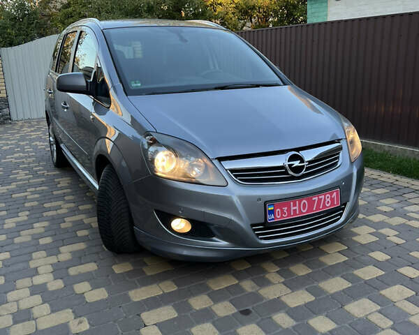 Сірий Опель Зафіра, об'ємом двигуна 1.6 л та пробігом 172 тис. км за 7250 $, фото 7 на Automoto.ua