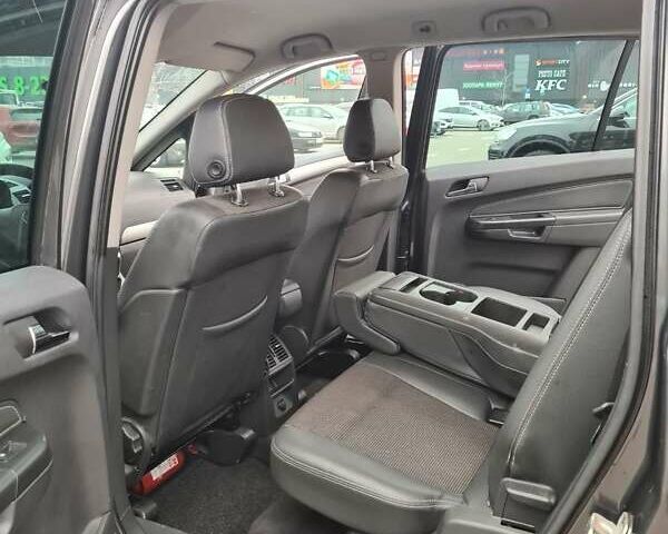 Сірий Опель Зафіра, об'ємом двигуна 1.91 л та пробігом 312 тис. км за 7200 $, фото 29 на Automoto.ua