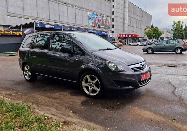 Серый Опель Зафира, объемом двигателя 1.6 л и пробегом 221 тыс. км за 7000 $, фото 10 на Automoto.ua