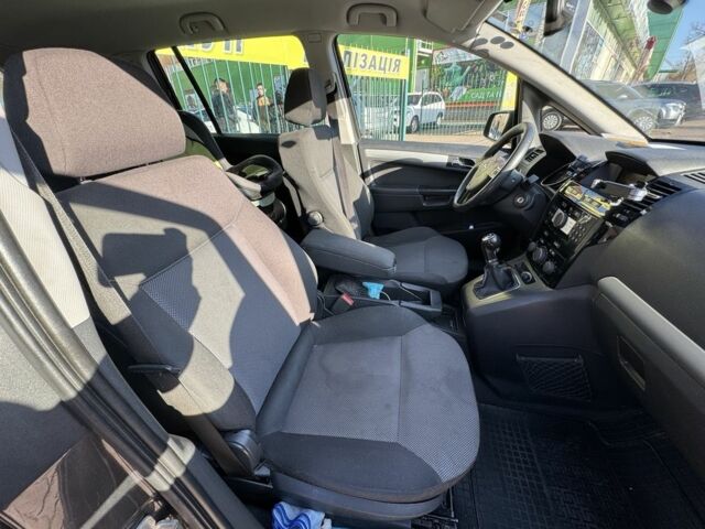 Сірий Опель Зафіра, об'ємом двигуна 1.8 л та пробігом 231 тис. км за 7050 $, фото 11 на Automoto.ua