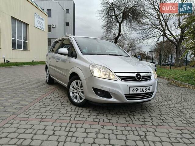 Серый Опель Зафира, объемом двигателя 1.8 л и пробегом 217 тыс. км за 6700 $, фото 4 на Automoto.ua