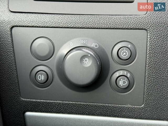 Опель Зафира 2010 в Стрые на Automoto.ua Серый Опель Зафира, объемом двигателя 1.8 л и пробегом 197 тыс. км за 6999 $, фото 49 на Automoto.ua