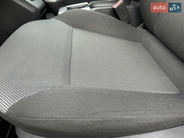 Серый Опель Зафира, объемом двигателя 1.6 л и пробегом 231 тыс. км за 5900 $, фото 10 на Automoto.ua