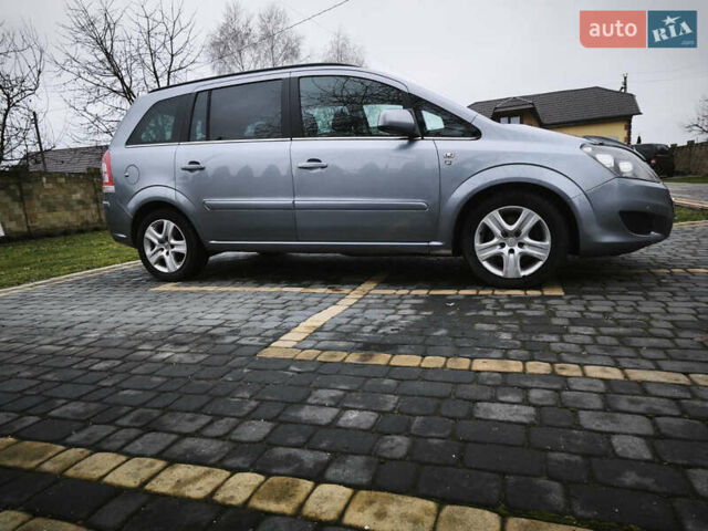 Сірий Опель Зафіра, об'ємом двигуна 1.69 л та пробігом 326 тис. км за 5800 $, фото 13 на Automoto.ua