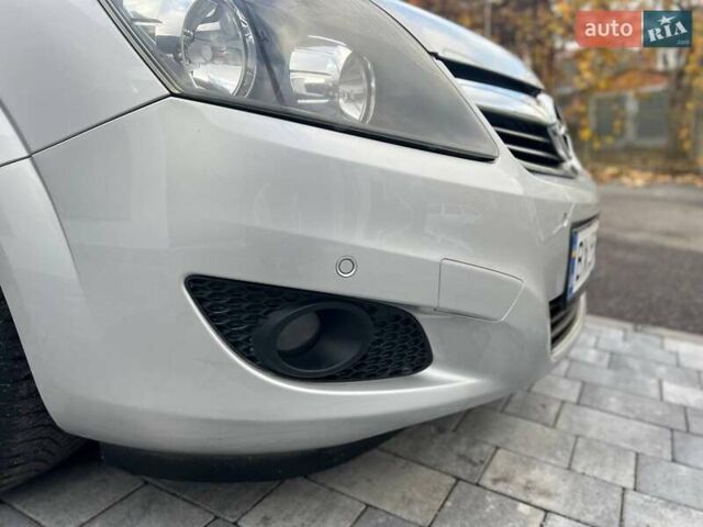 Серый Опель Зафира, объемом двигателя 1.6 л и пробегом 167 тыс. км за 7499 $, фото 28 на Automoto.ua