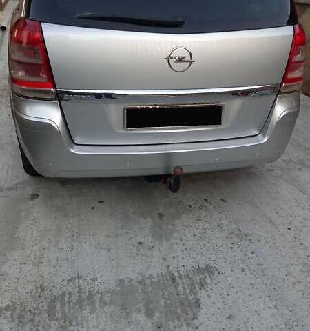 Серый Опель Зафира, объемом двигателя 1.7 л и пробегом 265 тыс. км за 6550 $, фото 17 на Automoto.ua