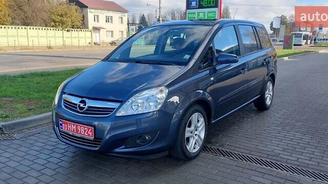 Серый Опель Зафира, объемом двигателя 1.6 л и пробегом 189 тыс. км за 6650 $, фото 4 на Automoto.ua