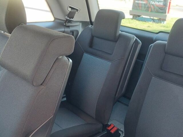 Серый Опель Зафира, объемом двигателя 1.6 л и пробегом 189 тыс. км за 6700 $, фото 11 на Automoto.ua