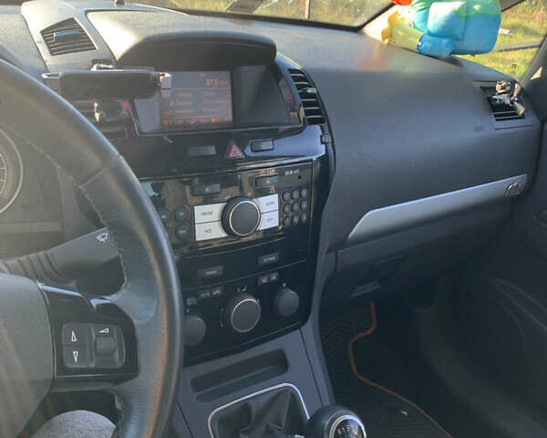 Серый Опель Зафира, объемом двигателя 1.7 л и пробегом 265 тыс. км за 6950 $, фото 9 на Automoto.ua