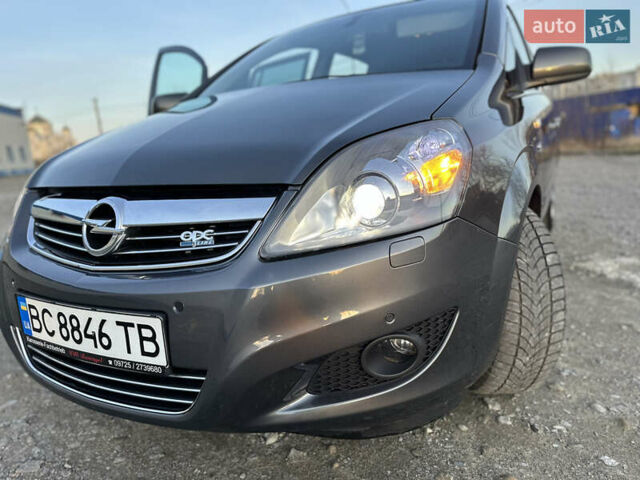 Серый Опель Зафира, объемом двигателя 1.7 л и пробегом 247 тыс. км за 7950 $, фото 22 на Automoto.ua
