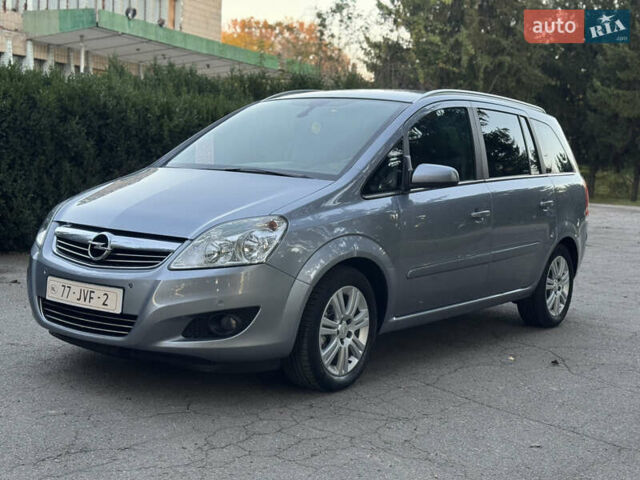 Опель Зафира 2010 в Умани на Automoto.ua Серый Опель Зафира, объемом двигателя 1.8 л и пробегом 174 тыс. км за 6500 $, фото 9 на Automoto.ua