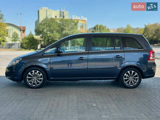 Сірий Опель Зафіра, об'ємом двигуна 1.7 л та пробігом 165 тис. км за 6299 $, фото 7 на Automoto.ua