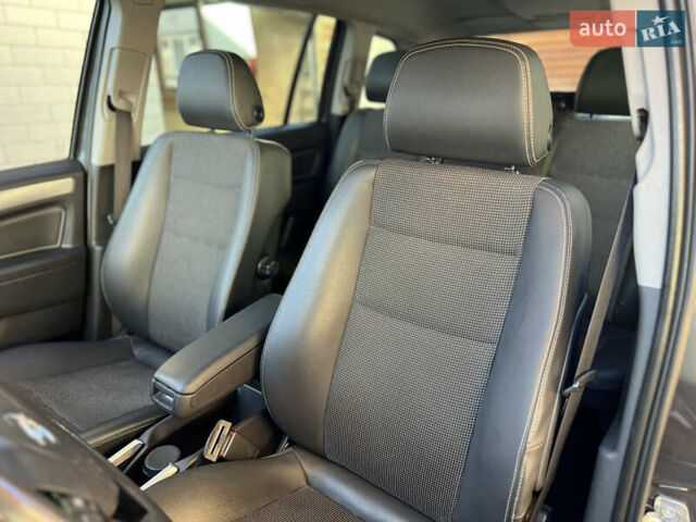 Серый Опель Зафира, объемом двигателя 1.7 л и пробегом 196 тыс. км за 7800 $, фото 42 на Automoto.ua