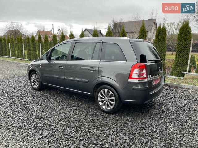 Серый Опель Зафира, объемом двигателя 1.8 л и пробегом 210 тыс. км за 7000 $, фото 6 на Automoto.ua