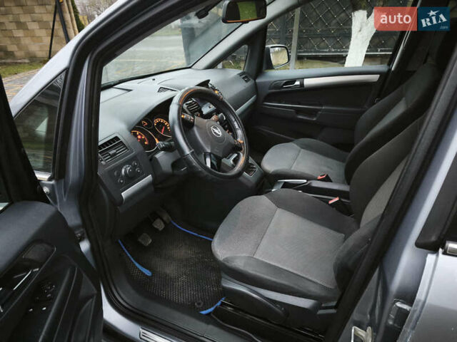 Сірий Опель Зафіра, об'ємом двигуна 1.69 л та пробігом 326 тис. км за 5800 $, фото 31 на Automoto.ua