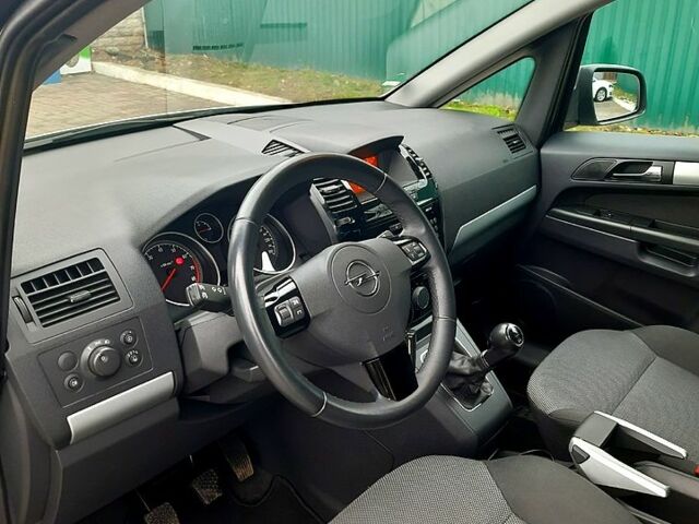 Опель Зафира 2010 в Киеве на Automoto.ua Серый Опель Зафира, объемом двигателя 16 л и пробегом 179 тыс. км за 6200 $, фото 5 на Automoto.ua