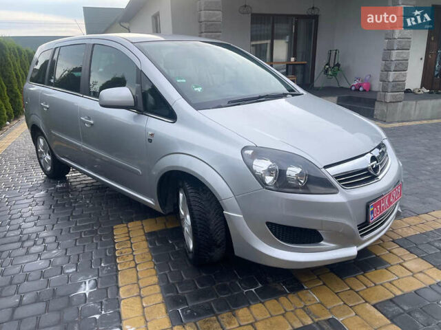 Сірий Опель Зафіра, об'ємом двигуна 1.6 л та пробігом 190 тис. км за 6800 $, фото 2 на Automoto.ua