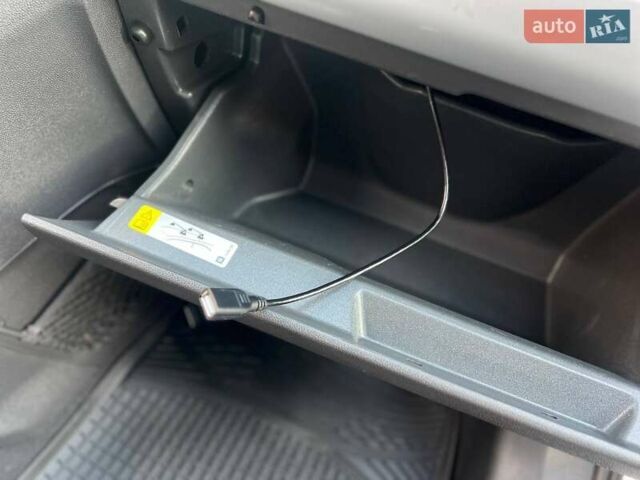 Серый Опель Зафира, объемом двигателя 1.6 л и пробегом 167 тыс. км за 7499 $, фото 60 на Automoto.ua