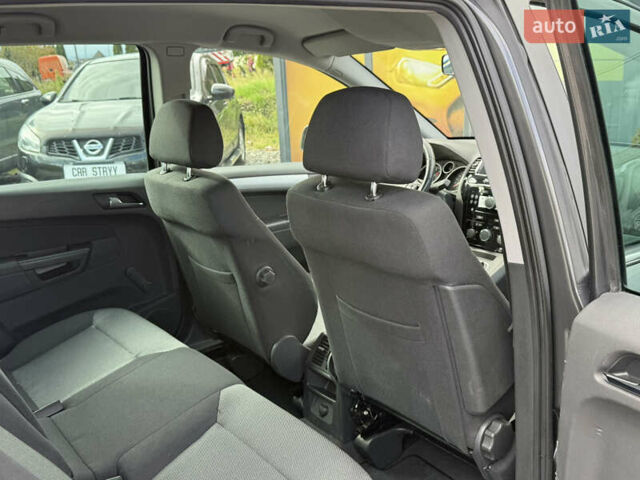 Опель Зафира 2010 в Стрые на Automoto.ua Серый Опель Зафира, объемом двигателя 1.8 л и пробегом 197 тыс. км за 6999 $, фото 35 на Automoto.ua