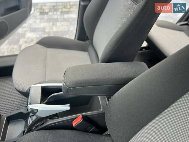 Серый Опель Зафира, объемом двигателя 1.6 л и пробегом 167 тыс. км за 7499 $, фото 49 на Automoto.ua