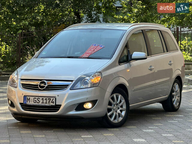 Сірий Опель Зафіра, об'ємом двигуна 1.6 л та пробігом 156 тис. км за 6899 $, фото 33 на Automoto.ua
