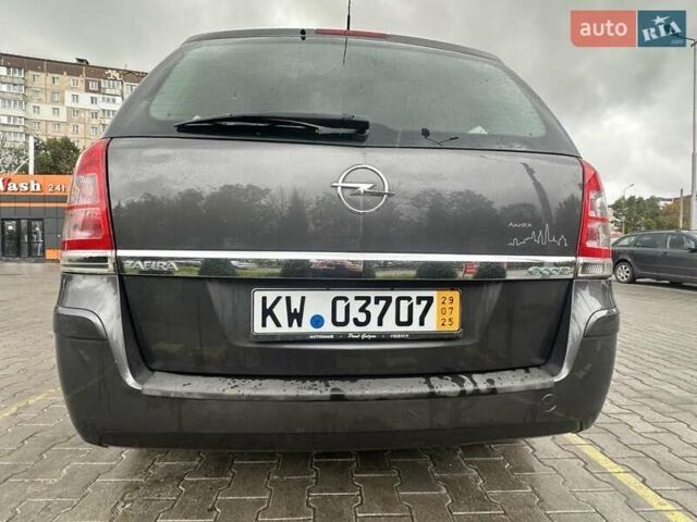 Сірий Опель Зафіра, об'ємом двигуна 1.6 л та пробігом 231 тис. км за 5999 $, фото 8 на Automoto.ua