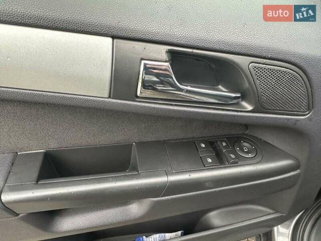 Сірий Опель Зафіра, об'ємом двигуна 1.6 л та пробігом 231 тис. км за 5999 $, фото 21 на Automoto.ua