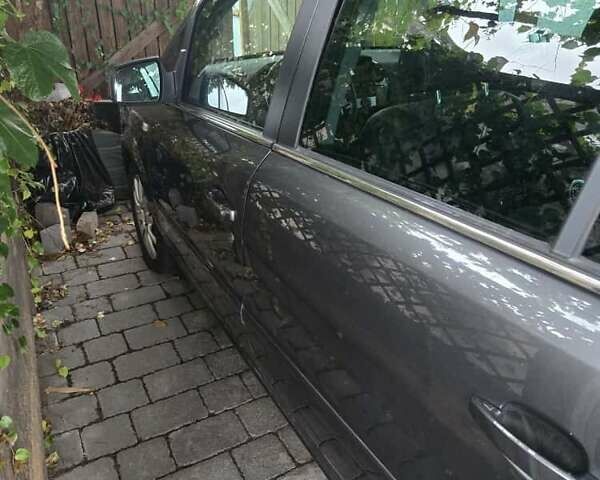 Опель Зафира 2010 в Белой Церкве на Automoto.ua Серый Опель Зафира, объемом двигателя 1.8 л и пробегом 184 тыс. км за 7700 $, фото 4 на Automoto.ua