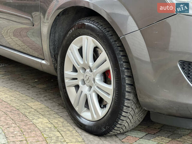 Серый Опель Зафира, объемом двигателя 1.7 л и пробегом 191 тыс. км за 7900 $, фото 29 на Automoto.ua