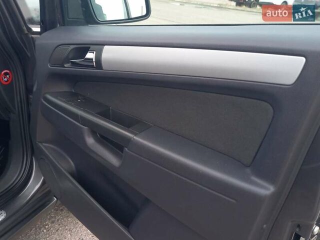 Сірий Опель Зафіра, об'ємом двигуна 1.6 л та пробігом 223 тис. км за 6900 $, фото 31 на Automoto.ua