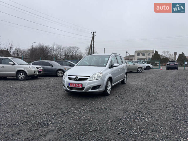 Серый Опель Зафира, объемом двигателя 1.8 л и пробегом 250 тыс. км за 6140 $, фото 4 на Automoto.ua
