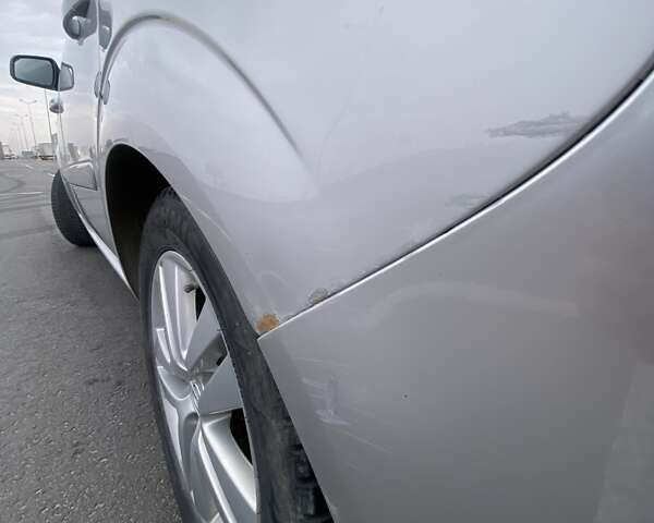 Серый Опель Зафира, объемом двигателя 1.7 л и пробегом 267 тыс. км за 6599 $, фото 6 на Automoto.ua