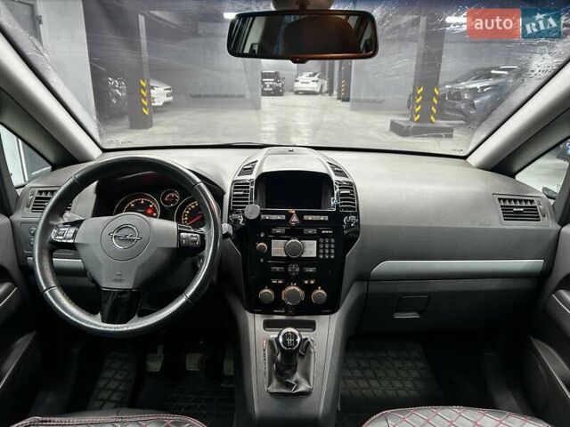 Серый Опель Зафира, объемом двигателя 1.91 л и пробегом 172 тыс. км за 8200 $, фото 10 на Automoto.ua