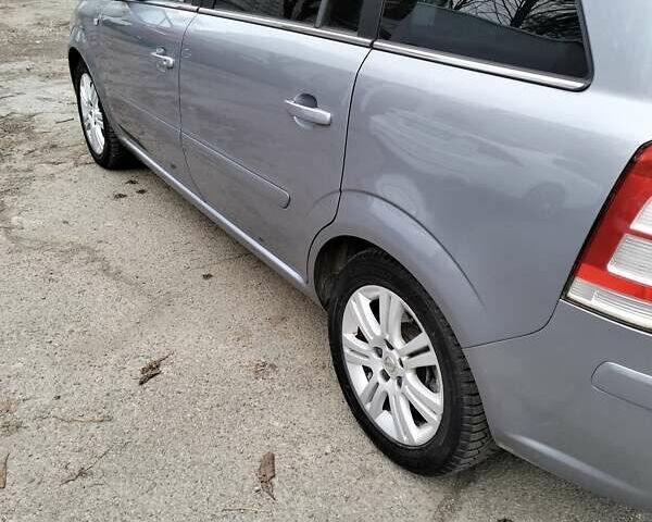 Сірий Опель Зафіра, об'ємом двигуна 1.7 л та пробігом 228 тис. км за 6500 $, фото 3 на Automoto.ua