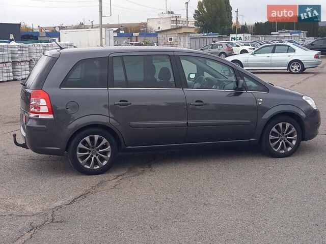 Сірий Опель Зафіра, об'ємом двигуна 1.6 л та пробігом 223 тис. км за 6900 $, фото 13 на Automoto.ua