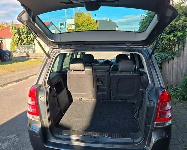 Опель Зафира 2010 в Белой Церкве на Automoto.ua Серый Опель Зафира, объемом двигателя 1.8 л и пробегом 184 тыс. км за 7700 $, фото 8 на Automoto.ua