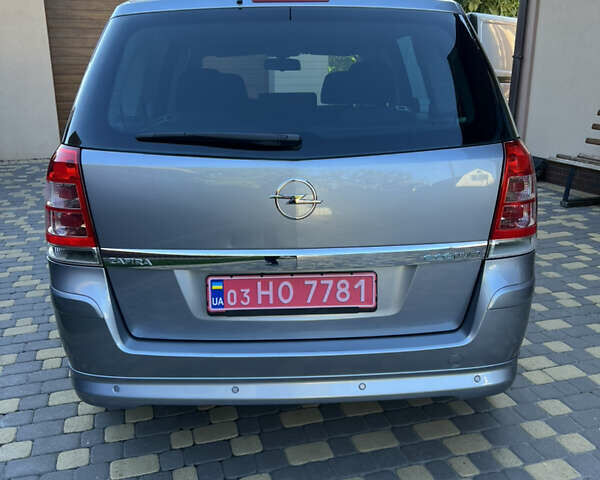Сірий Опель Зафіра, об'ємом двигуна 1.6 л та пробігом 172 тис. км за 7250 $, фото 26 на Automoto.ua