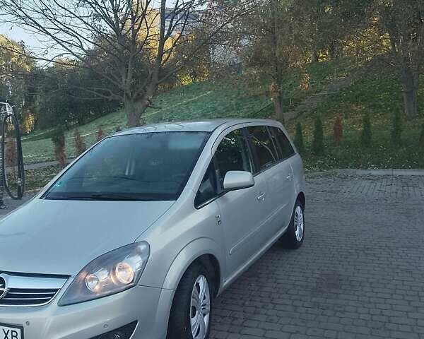 Опель Зафира 2010 в Львове на Automoto.ua Серый Опель Зафира, объемом двигателя 1.6 л и пробегом 144 тыс. км за 6900 $, фото 8 на Automoto.ua