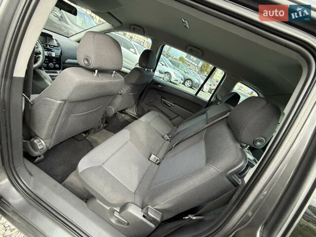 Опель Зафира 2010 в Стрые на Automoto.ua Серый Опель Зафира, объемом двигателя 1.8 л и пробегом 197 тыс. км за 6999 $, фото 43 на Automoto.ua