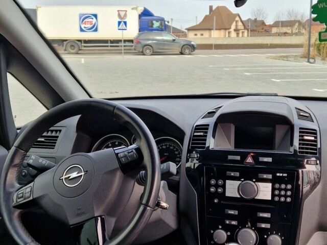 Серый Опель Зафира, объемом двигателя 1.6 л и пробегом 317 тыс. км за 5500 $, фото 8 на Automoto.ua
