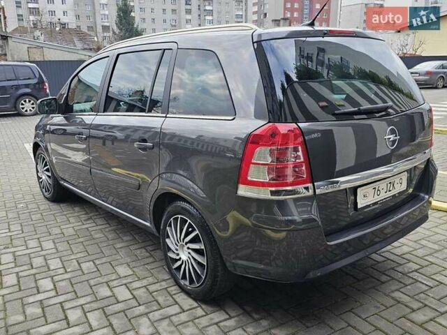 Серый Опель Зафира, объемом двигателя 1.8 л и пробегом 180 тыс. км за 7000 $, фото 8 на Automoto.ua