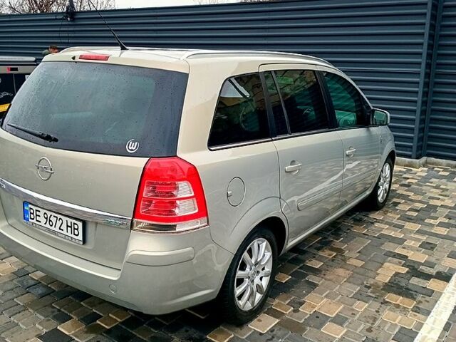 Сірий Опель Зафіра, об'ємом двигуна 1.6 л та пробігом 201 тис. км за 7100 $, фото 5 на Automoto.ua