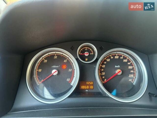 Опель Зафира 2010 в Виннице на Automoto.ua Серый Опель Зафира, объемом двигателя 1.7 л и пробегом 187 тыс. км за 7800 $, фото 14 на Automoto.ua