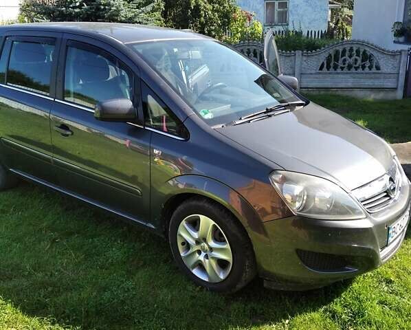 Серый Опель Зафира, объемом двигателя 1.7 л и пробегом 200 тыс. км за 7700 $, фото 18 на Automoto.ua