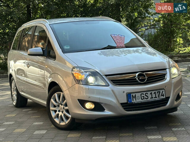 Сірий Опель Зафіра, об'ємом двигуна 1.6 л та пробігом 156 тис. км за 6899 $, фото 39 на Automoto.ua